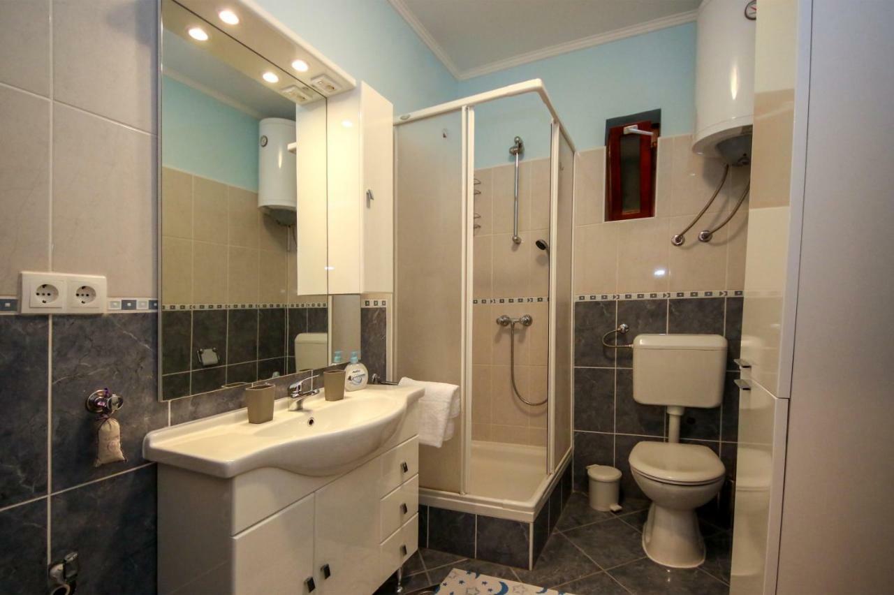 Apartment Nakic Vrpolje Eksteriør bilde