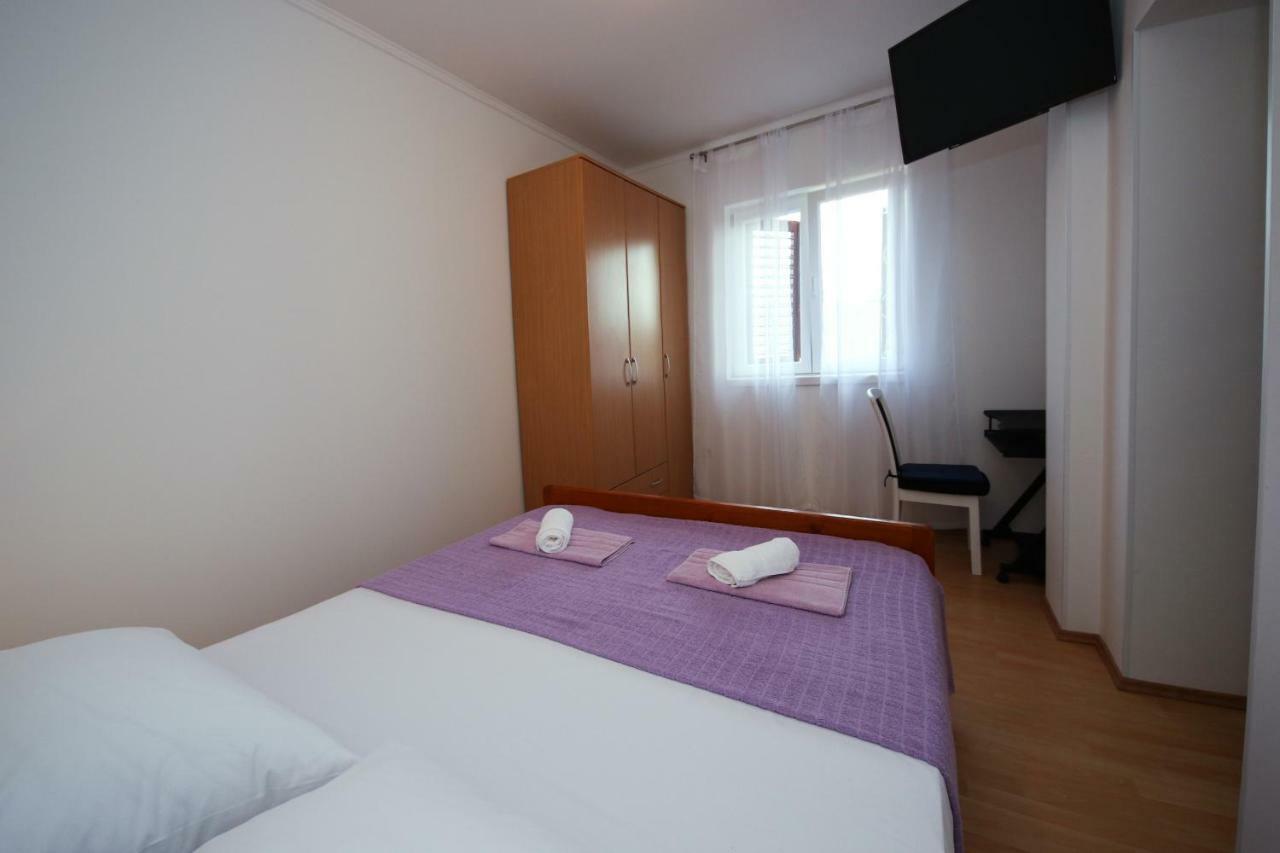 Apartment Nakic Vrpolje Eksteriør bilde